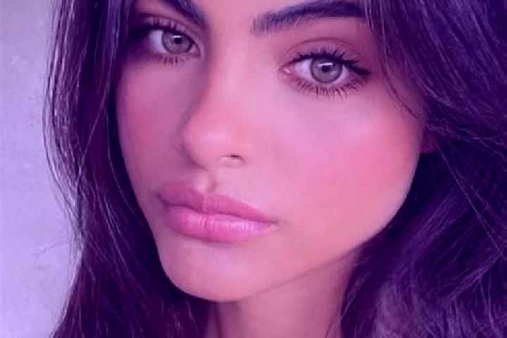 Iris, 33, a chestnut dark-eyed indian companion based in Grossvargula. Offering GFE, Prostate Massage, Couples. Available for incall and outcall, day and eve...