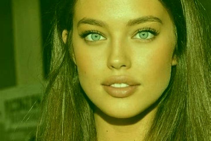 Iris, 33, a chestnut green-eyed caucasian companion based in Al-Kut. Offering Overnight, BDSM, Dinner Date, Girlfriend Experience. Available for incall and o...