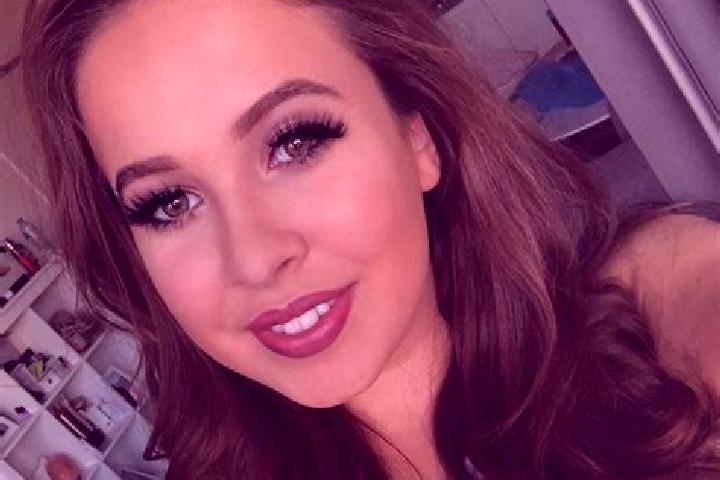 Iris, 33, a dark blonde amber-eyed ebony companion based in Telesti. Offering Prostate Massage, Overnight, Couples. Available for incall and outcall, day and...