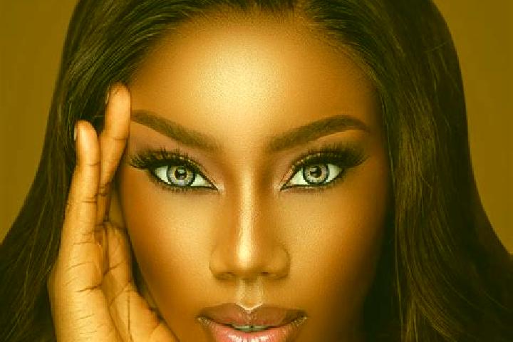 Iris, 33, a red blue-eyed ebony companion based in Pedersoere. Offering Deep French Kissing, 69, Couples. Available for incall and outcall, day and evening d...