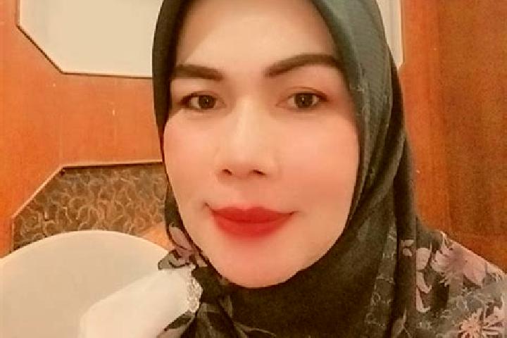Iris, 33 — Escort in Bangko, Indonesia