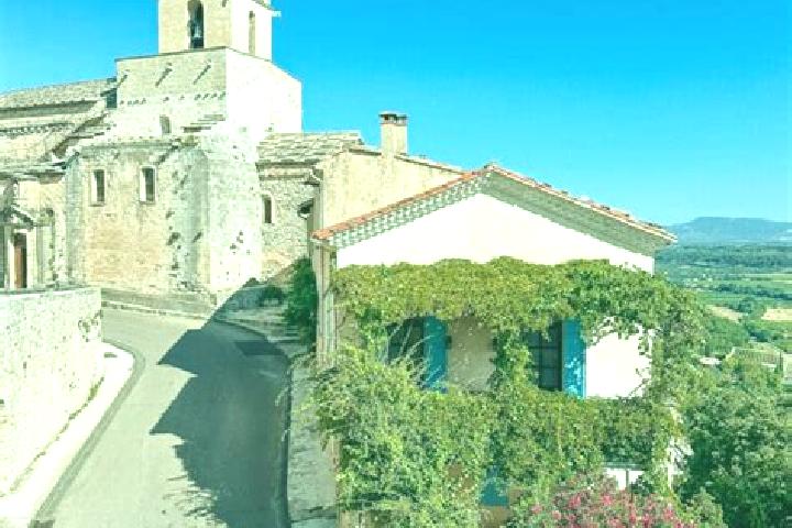 Iris, 33 — Escort in Venasque, France