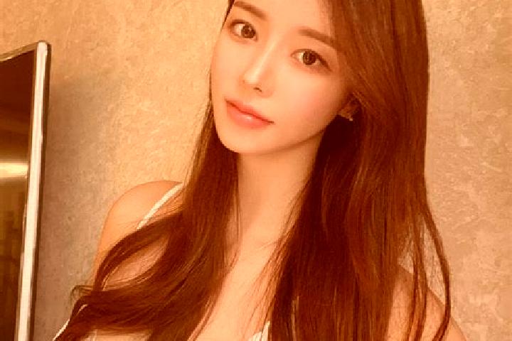 Iris, 33 — Escort in Xichehe, China