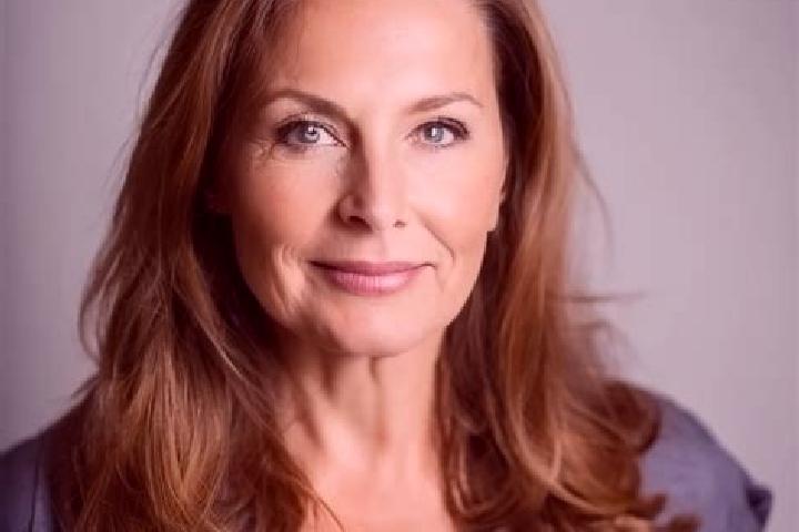 Iris, 34, a auburn brown-eyed caucasian companion based in Navelli. Offering Striptease, A-Level, Prostate Massage. Available for incall and outcall, overnig...