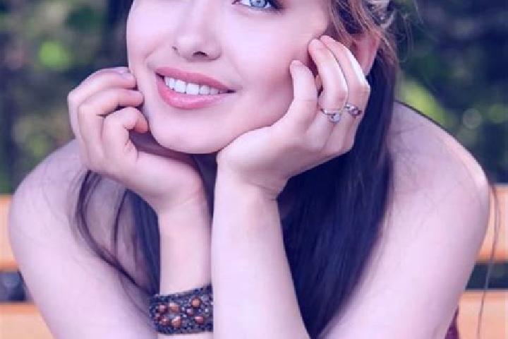 Iris, 34, a red blue-eyed asian companion based in Kontokali. Offering Fetish, Massage, Party Girl, BDSM. Available for incall and outcall, day and evening d...