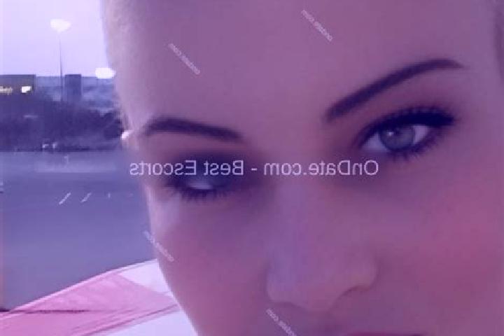 Iris, 34 — Escort in Bourg, United States