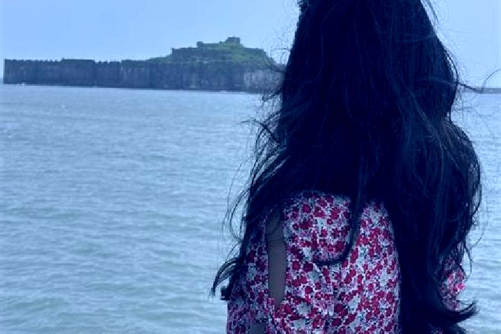 Iris, 34 — Escort in Murud, India