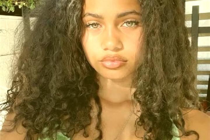 Iris, 35, a black green-eyed mixed companion based in Khustets. Offering Fetish, Massage. Available for incall and outcall, overnight bookings available.