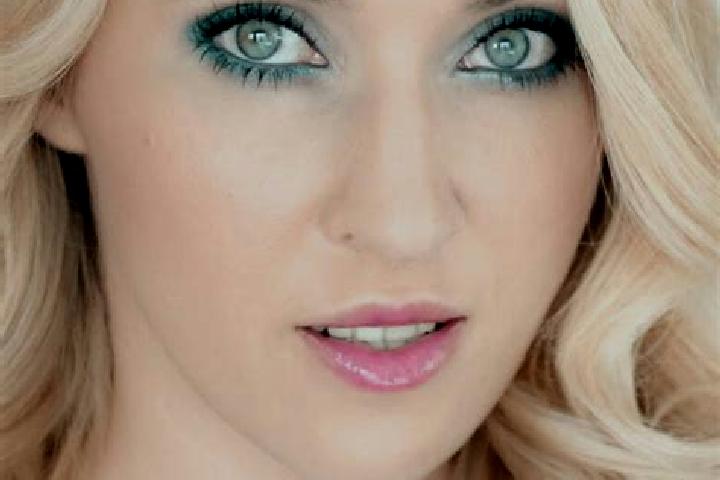 Iris, 35, a blonde green-eyed mixed companion based in Lanark. Offering Striptease, Prostate Massage, CIM, A-Level. Available for incall and outcall, overnig...