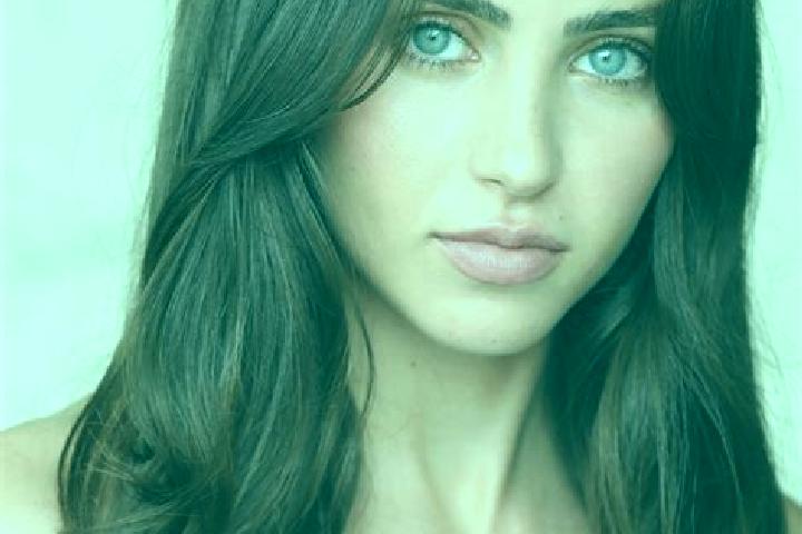 Iris, 35, a brunette dark-eyed european companion based in Sakhnin. Offering Prostate Massage, Massage. Available for incall and outcall, day and evening dates.