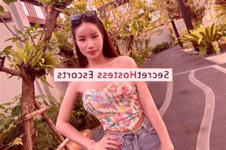 Iris, 35 — Escort in Ampang, Malaysia