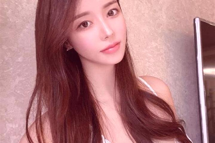 Iris, 35 — Escort in Bayi awati, China