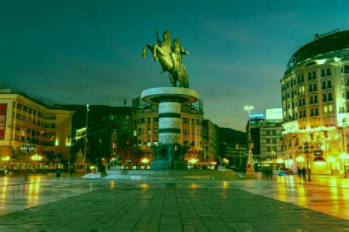 Iris, 35 — Escort in Buzalkovo, North Macedonia