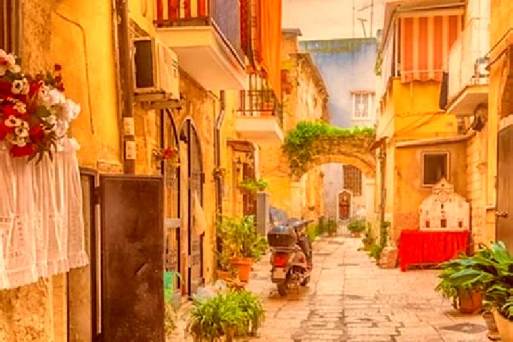 Iris, 35 — Escort in Poggiardo, Italy