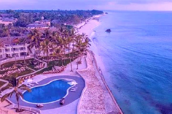 Iris, 35 — Escort in Watamu, Kenya