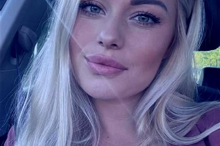 Iris, 36, a blonde hazel-eyed indian companion based in Rocca Santo Stefano. Offering GFE, A-Level, Overnight. Available for incall and outcall, overnight bo...