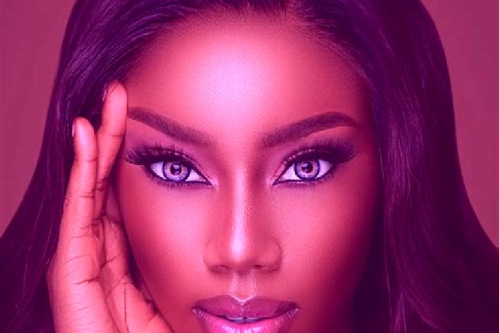 Iris, 36, a chestnut blue-eyed ebony companion based in Cacem. Offering Couples, Girlfriend Experience, Deep French Kissing. Available for incall and outcall...