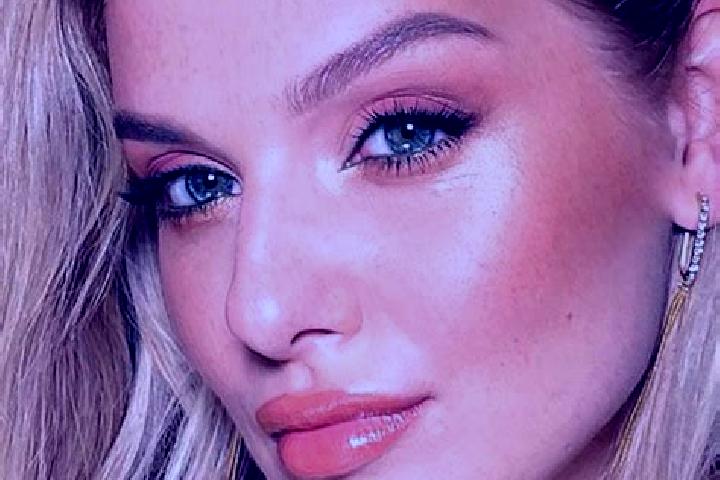 Iris, 36, a dark blonde green-eyed mediterranean companion based in San Vicente Palapa. Offering OWO, Striptease, CIM, BDSM, Domination. Available for incall...