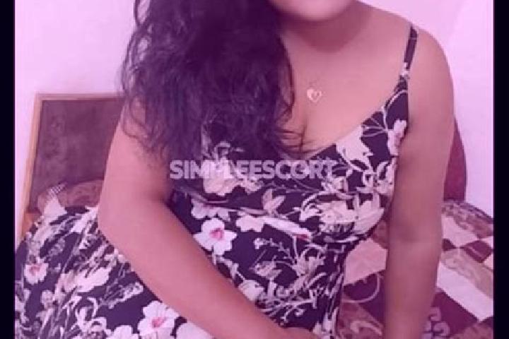 Iris, 36 — Escort in Ad Dimnah, Yemen