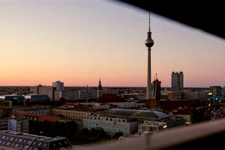 Iris, 36 — Escort in Berlin, United States