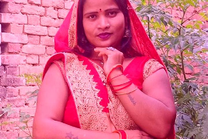 Iris, 36 — Escort in Deoria, India