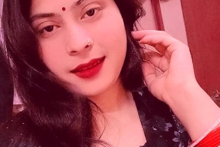 Iris, 36 — Escort in Kampil, India