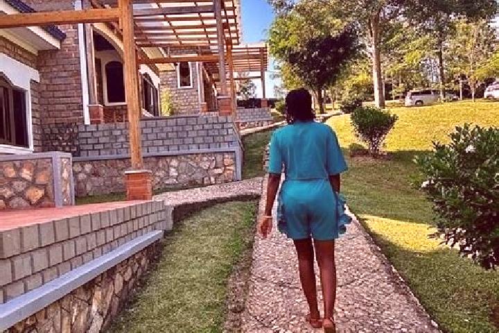 Iris, 36 — Escort in Mityana, Uganda