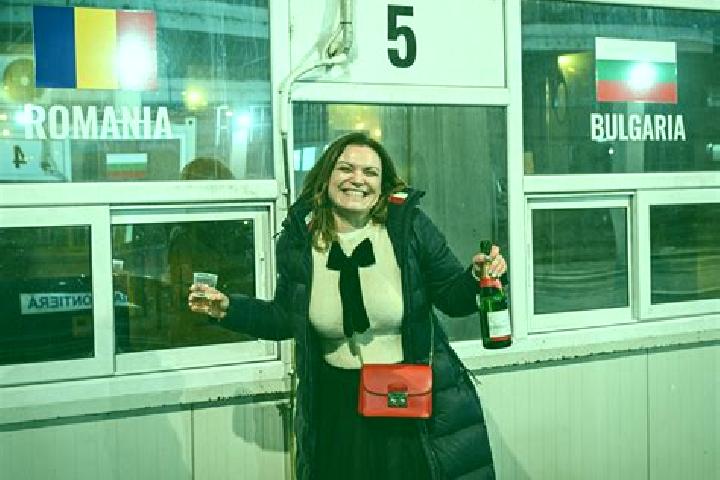 Iris, 36 — Escort in Persinari, Romania