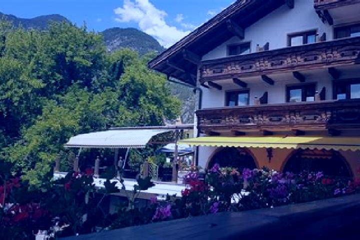 Iris, 36 — Escort in Zirl, Austria