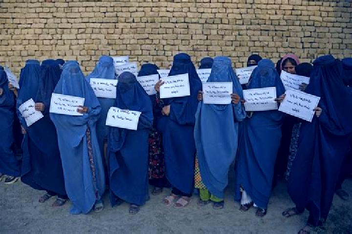 Iris, 36 — Escort in Zor Kot, Afghanistan