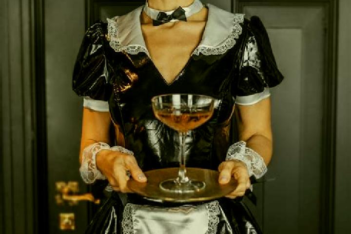 Iris, 37, a black grey-eyed european companion based in Velascalvaro. Offering Party Girl, 69, BDSM. Available for incall and outcall, day and evening dates.