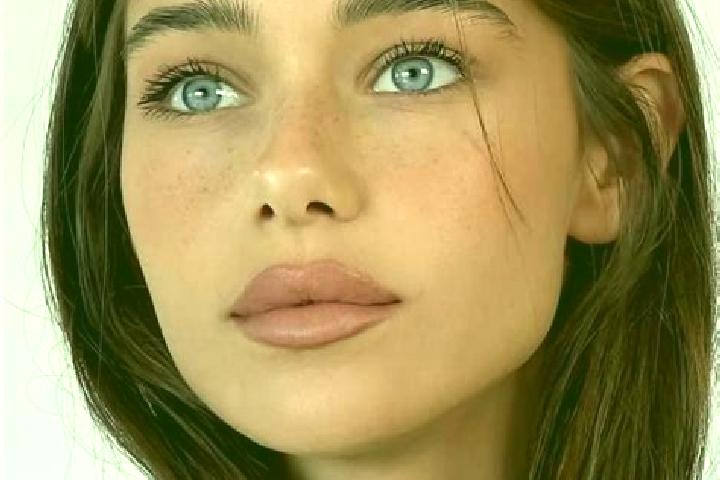 Iris, 37, a brunette blue-eyed mixed companion based in Alme. Offering Overnight, Tantra, 69, Massage. Available for incall and outcall, overnight bookings a...