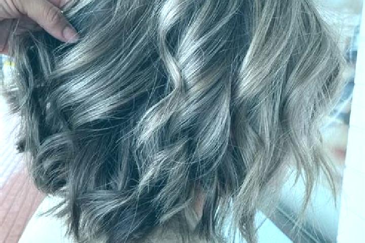 Iris, 37, a dark blonde grey-eyed mediterranean companion based in Mumbondo. Offering Prostate Massage, 69, Duos. Available for incall and outcall, overnight...