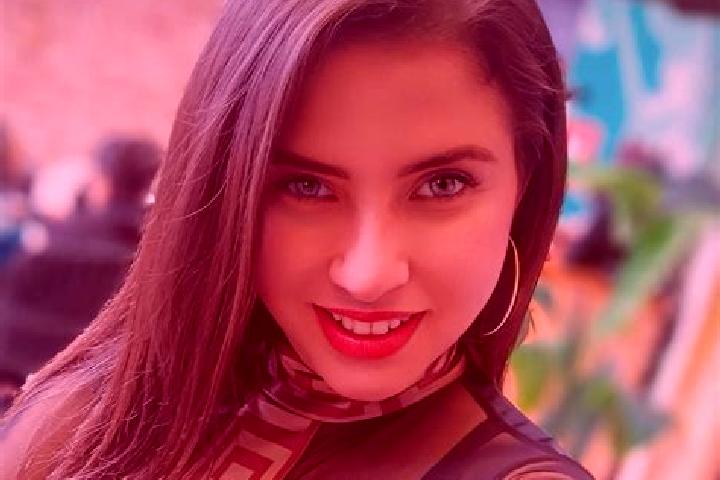 Iris, 37 — Escort in Brey, Germany