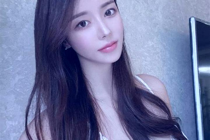 Iris, 37 — Escort in Chumi, China
