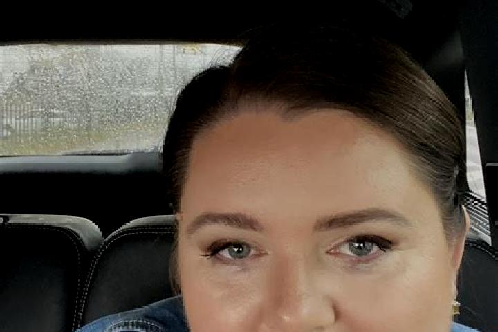 Iris, 37 — Escort in Horna Kralova, Slovakia