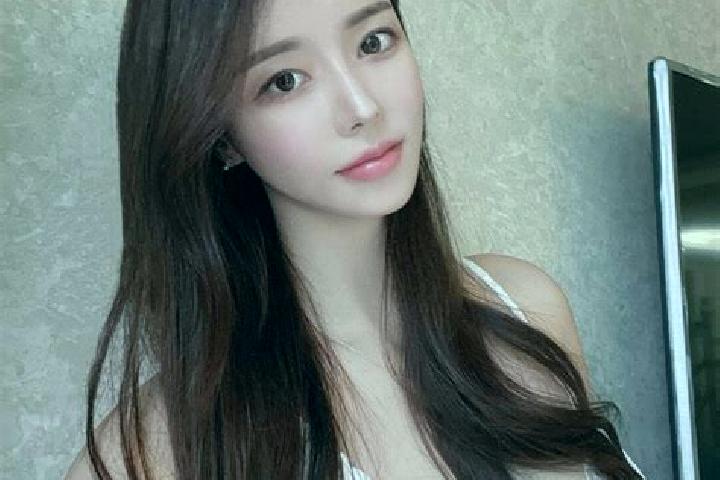 Iris, 37 — Escort in Jiabei, China