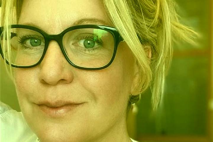 Iris, 37 — Escort in Molkom, Sweden
