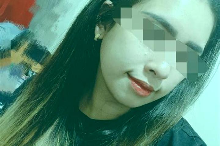 Iris, 38, a black brown-eyed mixed companion based in Genteng Wetan. Offering OWO, Striptease, Tantra. Available for incall and outcall, overnight bookings a...
