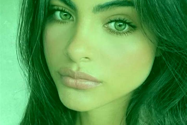 Iris, 38, a brunette green-eyed middle eastern companion based in Zhonghuopu. Offering Tantra, Overnight, Travel Companion, Domination, Fetish. Available for...