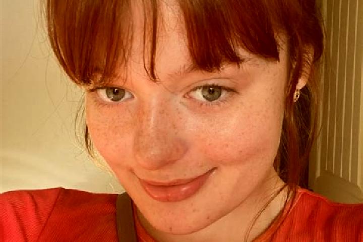 Iris, 38, a red green-eyed middle eastern companion based in Essendon. Offering Dinner Date, GFE, Fetish, BDSM. Available for incall and outcall, overnight b...