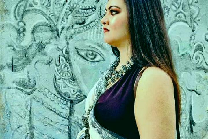 Iris, 38 — Escort in Dharmaragar, India