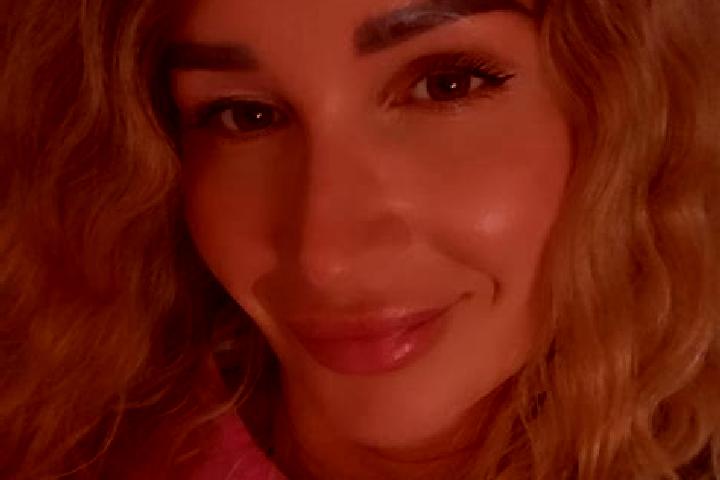 Iris, 38 — Escort in Kaplna, Slovakia