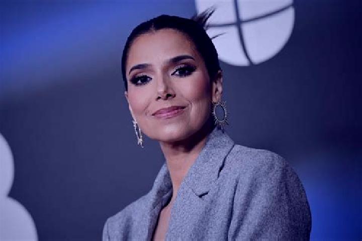Iris, 39, a black grey-eyed latina companion based in Langvik. Offering Roleplay, Dinner Date. Available for incall and outcall, day and evening dates.