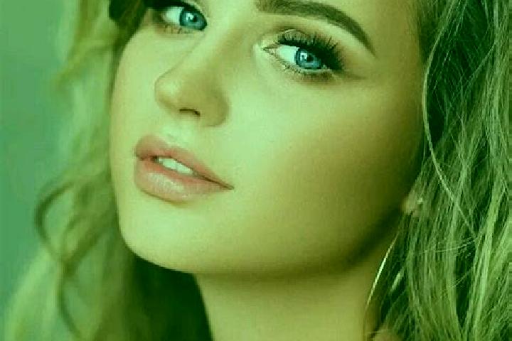 Iris, 39, a dark blonde blue-eyed slavic companion based in Alppiharju. Offering Massage, Tantra, Travel Companion. Available for incall and outcall, day and...