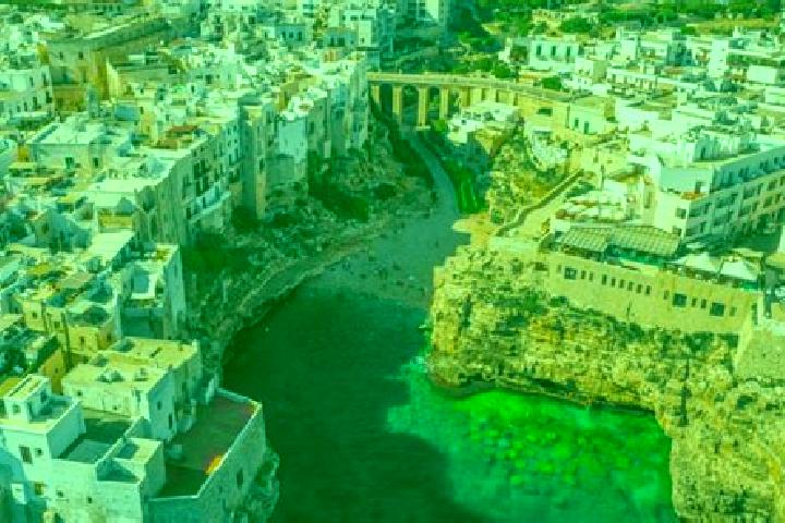 Iris, 39 — Escort in Polignano a Mare, Italy