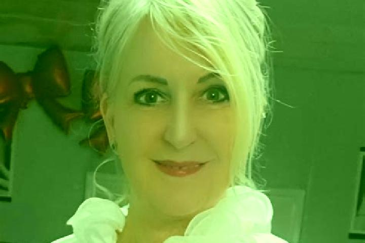 Iris, 39 — Escort in Rozsaszentmarton, Hungary