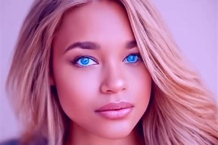 Isabella, 20, a blonde blue-eyed latina companion based in Talacogon. Offering OWO, Couples, BDSM, Deep French Kissing. Available for incall and outcall, ove...