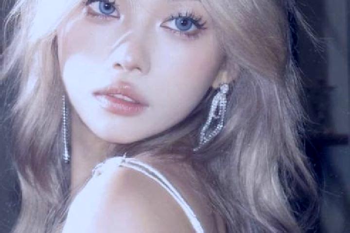 Isabella, 20, a blonde dark-eyed asian companion based in Nikiniki. Offering Girlfriend Experience, Roleplay, BDSM. Available for incall and outcall, day and...