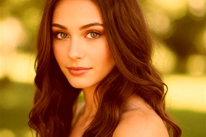 Isabella, 20, a brunette hazel-eyed mediterranean companion based in Mackinaw City. Offering Striptease, Overnight, 69, Prostate Massage. Available for incal...